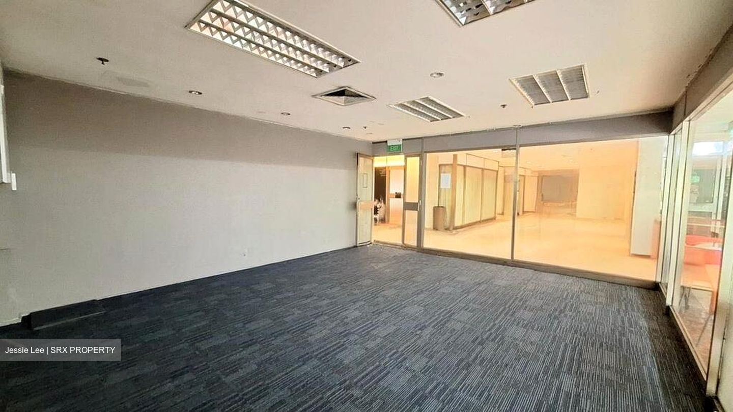 High Street Centre (D6), Office #511598461